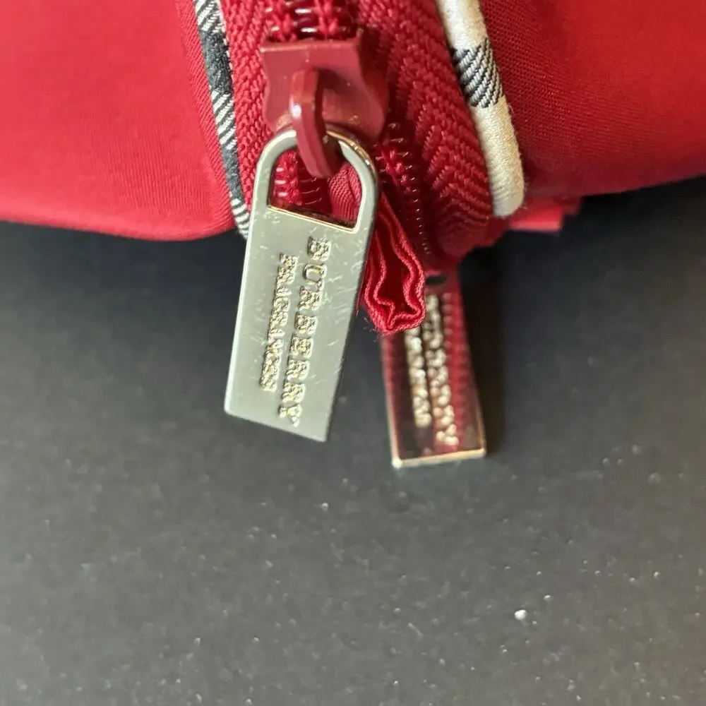 Burberry Fragrance Zip Plaid Detail Makeup/Cosmetic Bag Burgundy